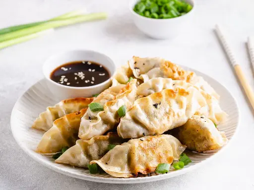 Pan-Fried Lamb Dumplings (6 pcs)